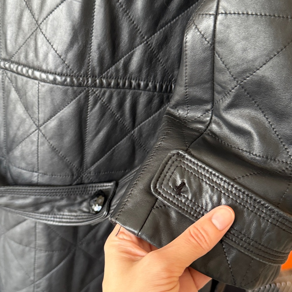 Women Sheep Leather Black Quilted Coat with Real Fur Collar size M - Picture 11 of 12